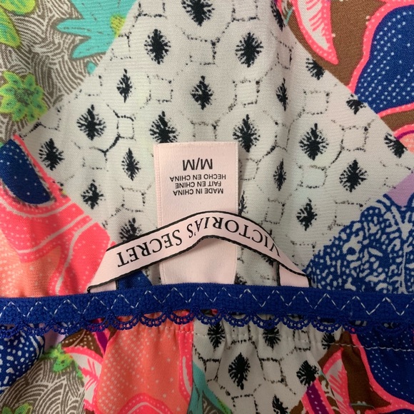 Victorias Secret Lace Tropical Print Halter Romper - Picture 6 of 6